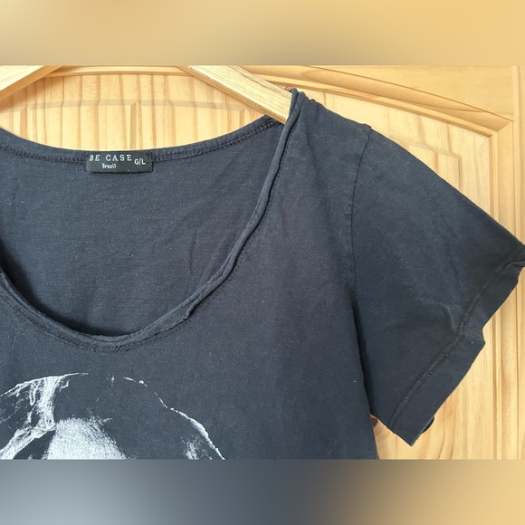 Rihanna Cropped Tshirt - Picture 3 of 4